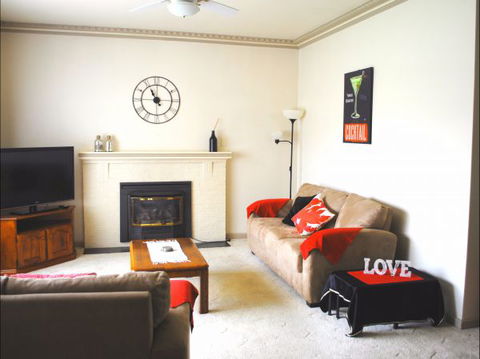 North East Stays - Accommodation in Brisbane 3