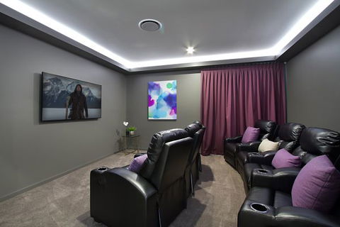Oceans 74 - An Elite Holiday Home - Accommodation in Brisbane 23