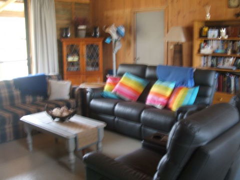 The Beach House - Accommodation in Brisbane 3