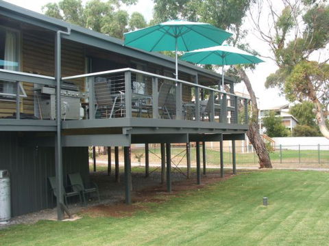 The Beach House - Accommodation in Brisbane 4