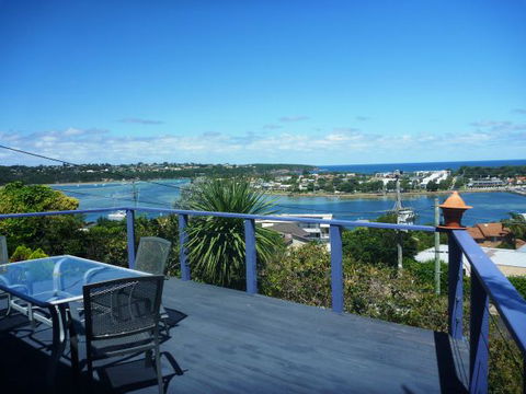 The Beach House - Accommodation in Brisbane 5
