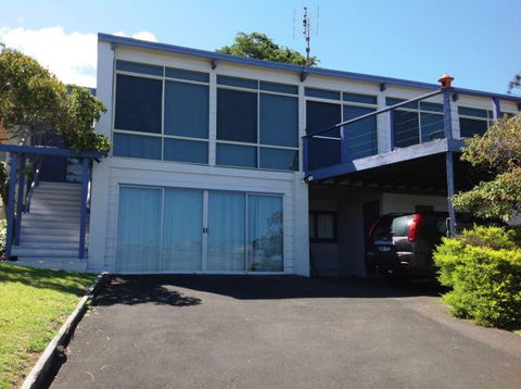 The Beach House - Accommodation in Brisbane 6