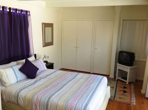 The Beach House - Accommodation in Brisbane 9