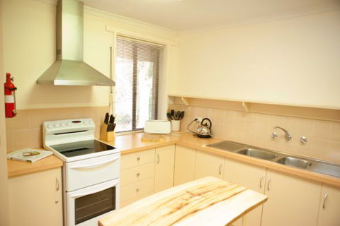 Unit 2 - Accommodation in Brisbane 5