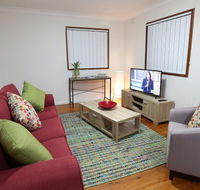 Waratah Beach Breaks - Accommodation in Brisbane
