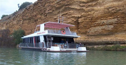 Takeme2 Houseboat - Accommodation in Brisbane 1
