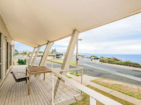 Century 21 SouthCoast: Salt - Accommodation in Brisbane 1