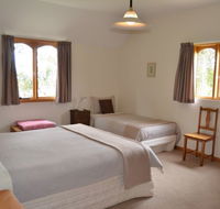 Herons Rise Vineyard Accommodation - Accommodation in Brisbane