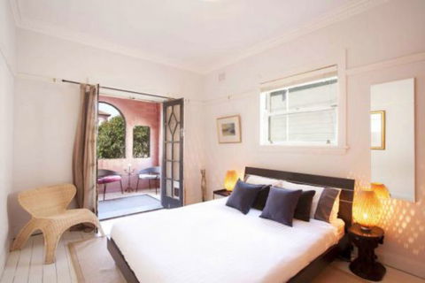 Bondi Beach Breeze - Accommodation in Brisbane 0