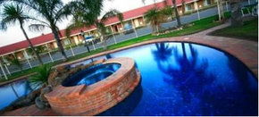 Best Western Pines Country Club Motor Inn - Accommodation in Brisbane 1