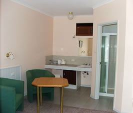 Lazy River Motor Inn - Accommodation in Brisbane 1