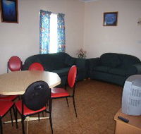 Alonga Waterfront Cottages - Accommodation in Brisbane