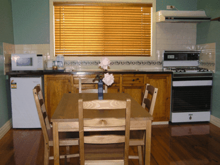 Charles Rasp Motor Inn And Cottages - thumb 4