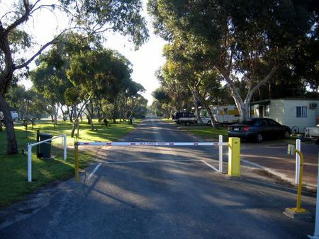 Lake Albert Caravan Park - Accommodation in Brisbane 2