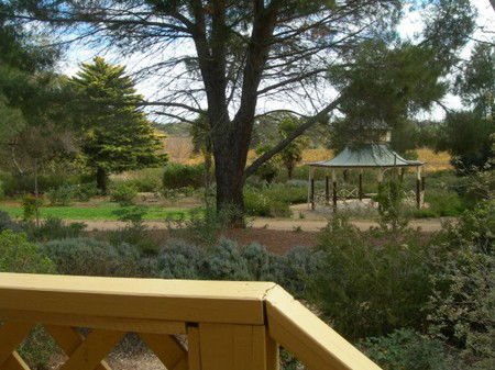 Lyndoch Hill Retreat - Accommodation in Brisbane 0