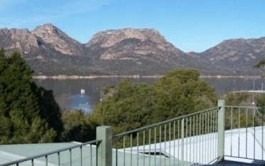 Coles Bay Waterfronters - thumb 1
