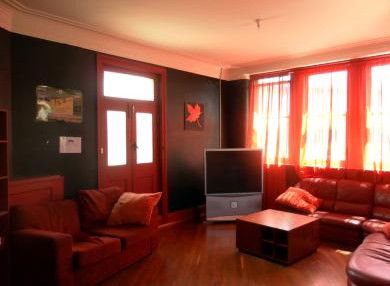 Cambridge Hotel Backpackers - Accommodation in Brisbane 2