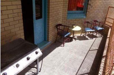 Cambridge Hotel Backpackers - Accommodation in Brisbane 3