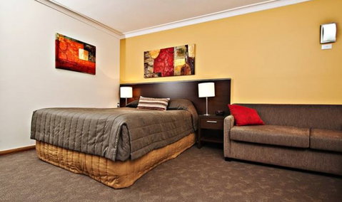 Governor Macquarie Motor Inn - Accommodation in Brisbane 3