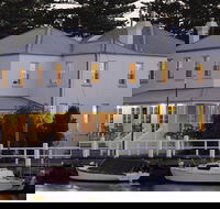 Oscars Waterfront Boutique Hotel - Accommodation in Brisbane