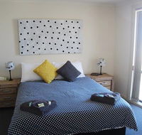 Cliff House Beachfront Villas - Accommodation in Brisbane