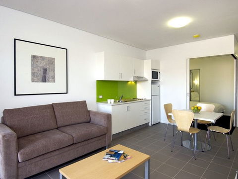 Majestic Oasis Apartments - Accommodation in Brisbane 1