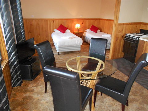 Eastcoast Central Watersedge Resort - Accommodation in Brisbane 3