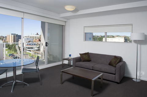 Chifley Apartments Newcastle - Accommodation in Brisbane 4