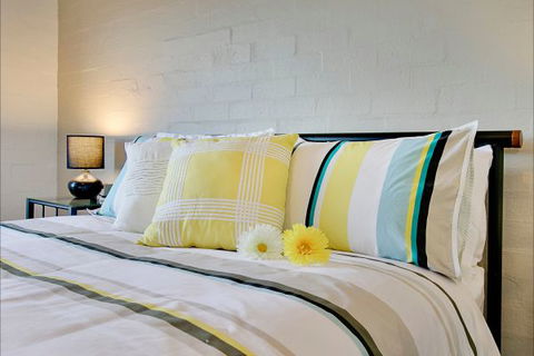 Blueberry Hills On Comleroy - Accommodation in Brisbane 3