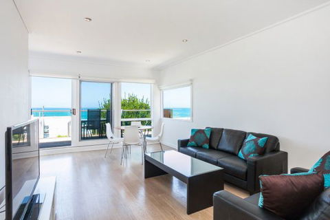 Lorne Beach Accom - Accommodation in Brisbane 2