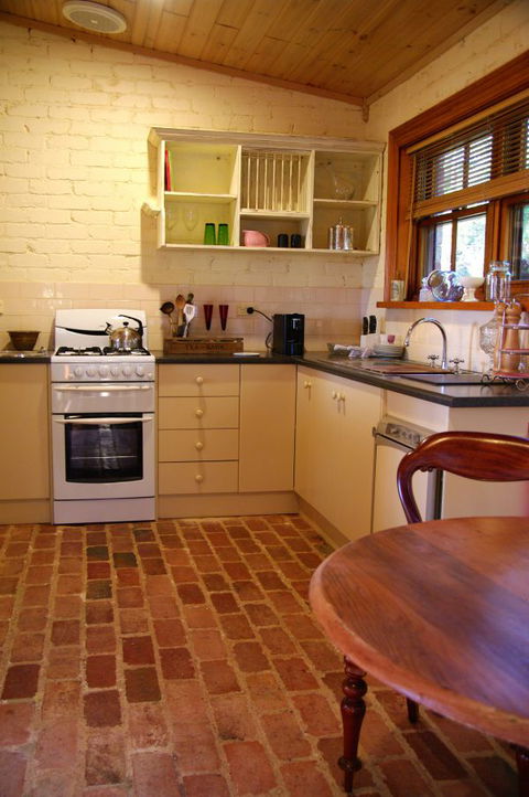 Pear Tree Hollow - Accommodation in Brisbane 9