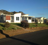 Azzure Beach Houses - Accommodation in Brisbane