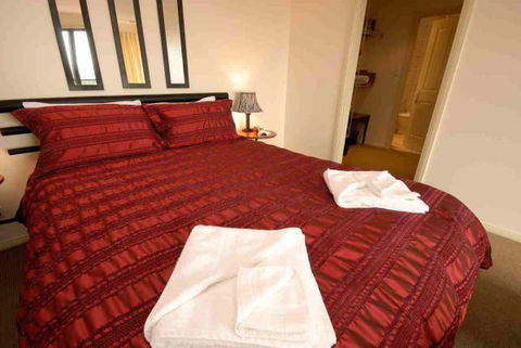 Dalton On The Lake - Accommodation in Brisbane 4