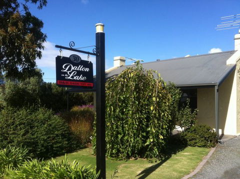 Dalton On The Lake - Accommodation in Brisbane 5