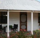 Davidson Cottage on Petticoat Lane - Accommodation in Brisbane