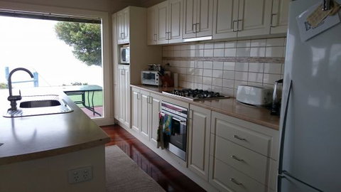 St Helens Beachfront - Accommodation in Brisbane 2