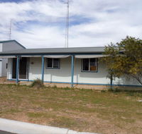 Wallaroo Waves - Accommodation in Brisbane