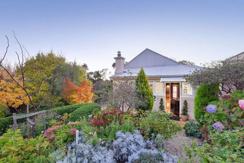 102 On Strath - Accommodation in Brisbane 0