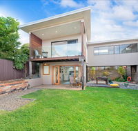 Akama Vista - Couple's retreat - Accommodation in Brisbane