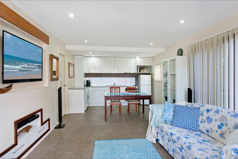 Akama Vista - Couple's Retreat - Accommodation in Brisbane 2