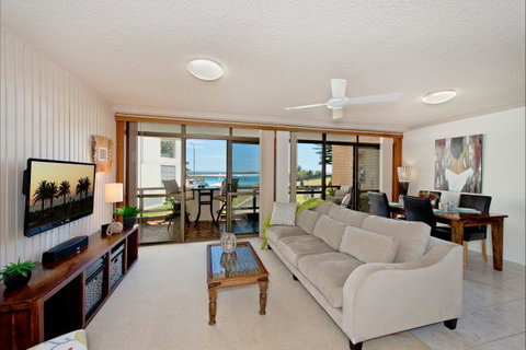 Beauty At The Beach - Accommodation in Brisbane 2