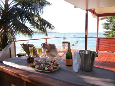 Bundeena Beach Hut - Accommodation in Brisbane 0