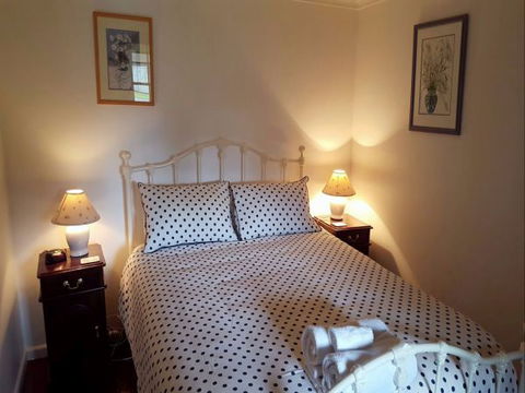Cameron's Cottage - Accommodation in Brisbane 3