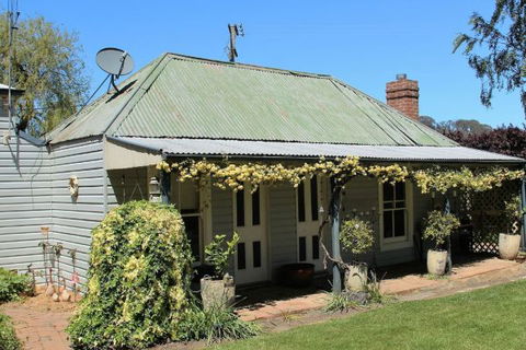 Drayshed Cottage - Accommodation in Brisbane 0