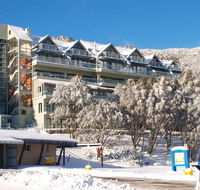 Falls Creek Country Club - Accommodation in Brisbane