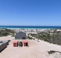 Fowlers Bay Beach House - Accommodation in Brisbane