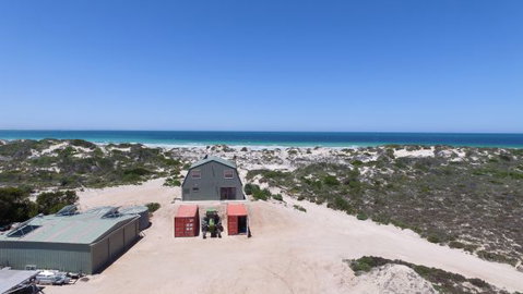 Fowlers Bay Beach House - Accommodation in Brisbane 0