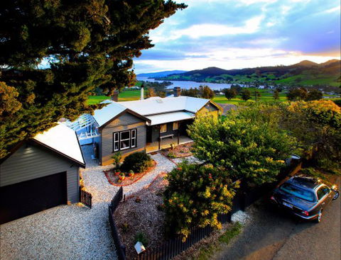 Frenchman's River - The Helmsman's House - Accommodation in Brisbane 0