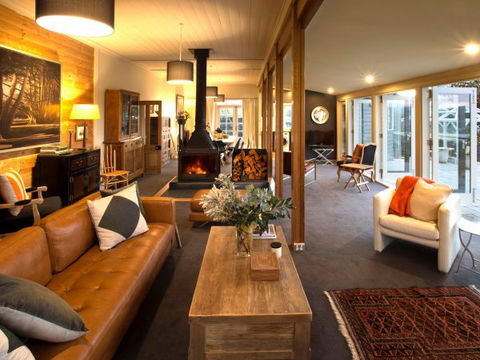 Frenchman's River - The Helmsman's House - Accommodation in Brisbane 3