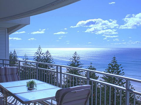 Indigo Blue Beachfront Holiday Apartments - Accommodation in Brisbane 0